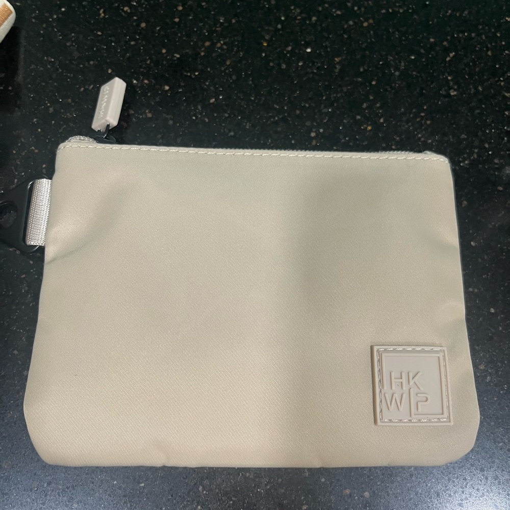 HKWP Cream Crossbody Bag for Women - Picture 5 of 7